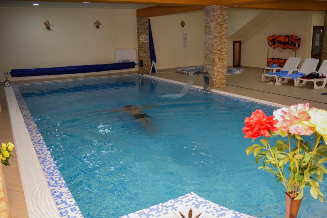 Pensiunea Dracula & Spa Capatineni-Ungureni Экстерьер фото